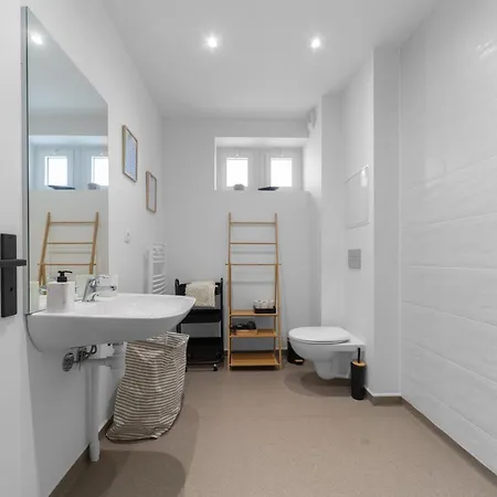 Residence Leon Blum - Appartements Design Avec Parking Prive 公寓 *