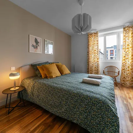 Leon Blum - Design - Parking Apartment Clermont-Ferrand