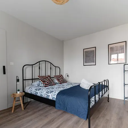 Leon Blum - Design - Parking アパート クレルモン・フェラン