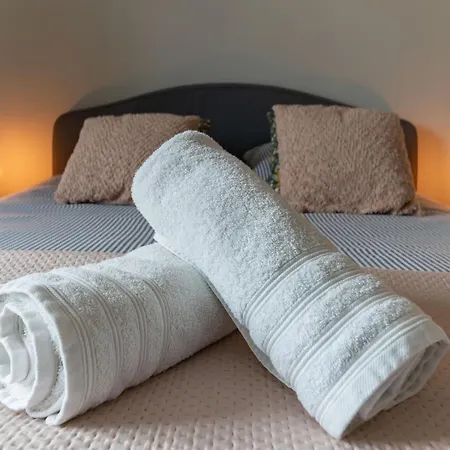 Leon Blum - Design - Parking アパート *