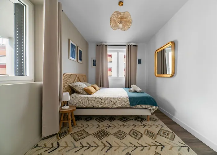 Leon Blum - Design - Parking Apartment *