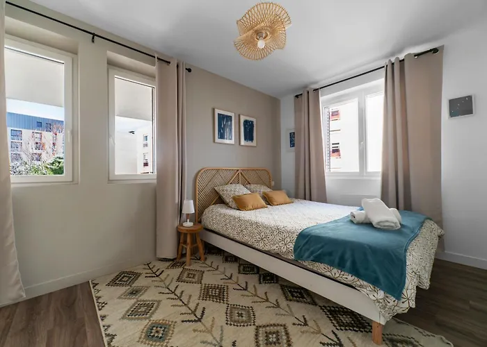 Leon Blum - Design - Parking Apartment *