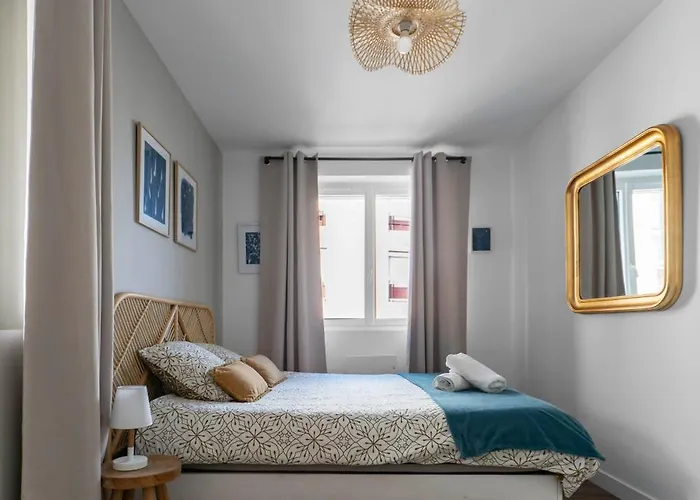 Leon Blum - Design - Parking Apartment Clermont-Ferrand