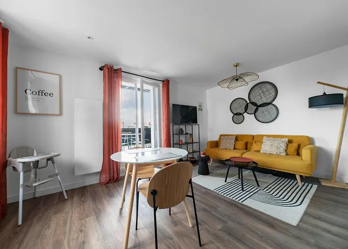 Leon Blum - Design - Parking Apartment Clermont-Ferrand