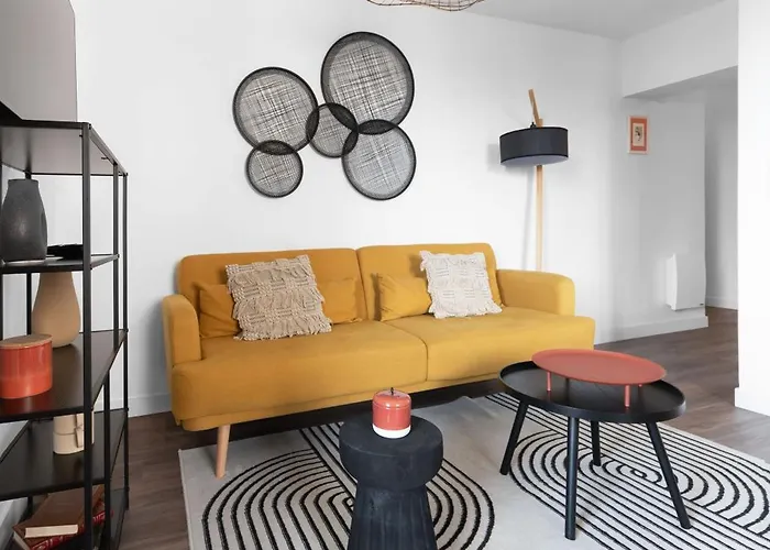 Leon Blum - Design - Parking 아파트 *