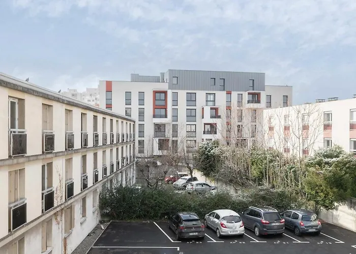 Leon Blum - Design - Parking Apartment