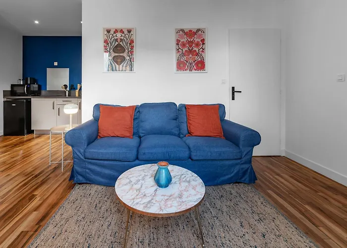 Leon Blum - Design - Parking Apartment