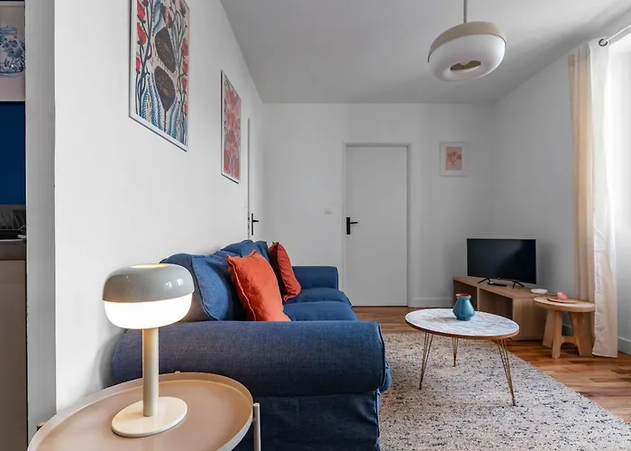 Leon Blum - Design - Parking Apartment *